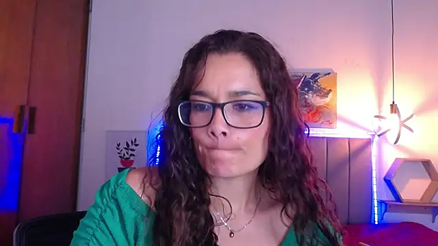 Rose Thompson1 online show from 03/13/25, 06:12