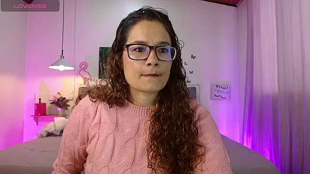 Rose Thompson1 online show from 04/16/26, 01:23