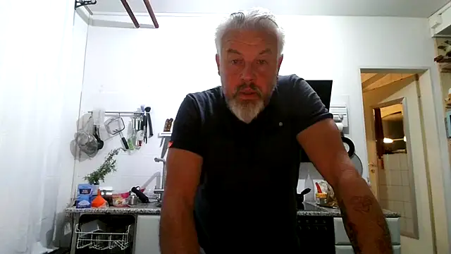 Berg Boy online show from 04/24/26, 03:53