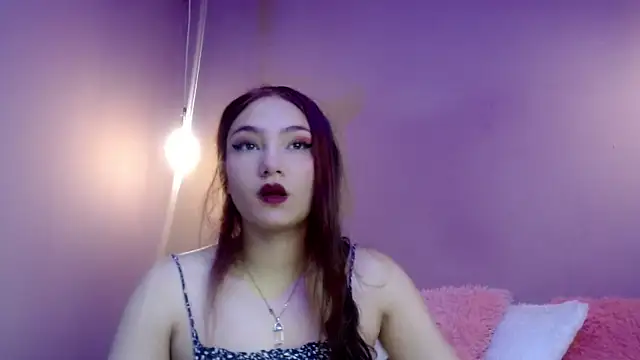 Snapshot of Rose_Fire1 chatting on 03/20/25, 05:58 Rose Fire1 online show from 03/20/25, 05:58