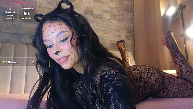 Snapshot of Hecate_gh chatting on 10/31/25, 11:06 Hecate gh online show from 10/31/25, 11:06