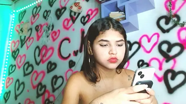 kityy playful online show from 11/13/25, 04:44