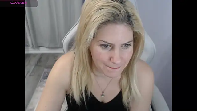 BellaStar84 online show from 10/26/25, 08:31