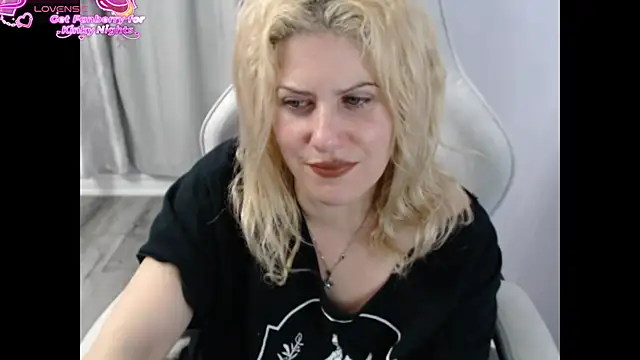 BellaStar84 online show from 11/25/25, 01:33