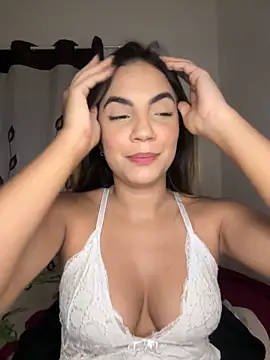 Snapshot of BadKay chatting on 03/23/25, 03:21 BadKay online show from 03/23/25, 03:21