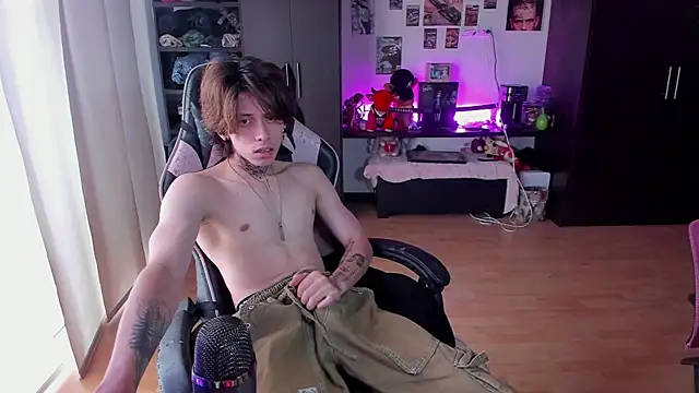 xIce Boy online show from 04/16/26, 09:39