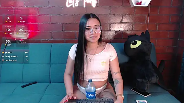 im mariham  online show from 03/22/25, 03:09