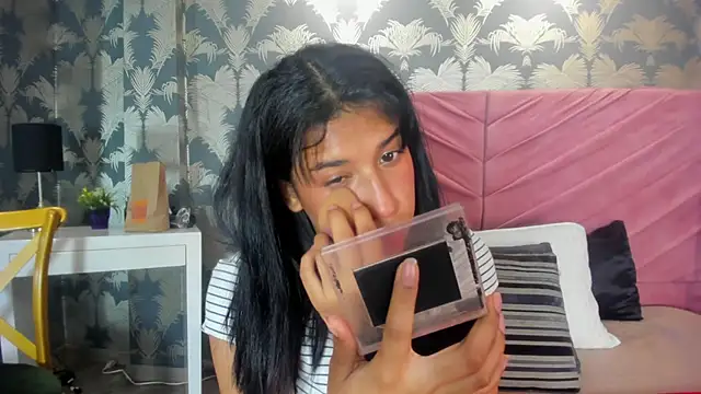 Karin Ks online show from 10/16/25, 07:26