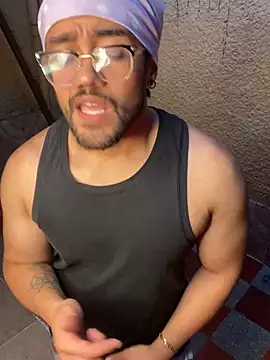 Snapshot of SrM0rgan chatting on 03/12/25, 11:12 SrM0rgan online show from 03/12/25, 11:12