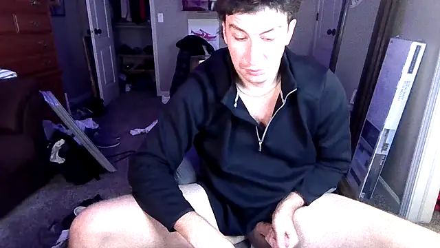 Snapshot of MidwestStroke chatting on 10/21/25, 10:38 MidwestStroke online show from 10/21/25, 10:38