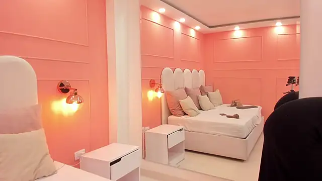 Snapshot of eva_sainnt chatting on 10/14/25, 10:32 eva sainnt online show from 10/14/25, 10:32