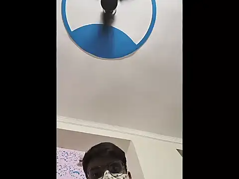 sutfvkii online show from 04/10/26, 01:05