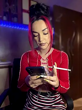 Snapshot of MeganFoxiy chatting on 12/16/25, 05:34 MeganFoxiy online show from 12/16/25, 05:34