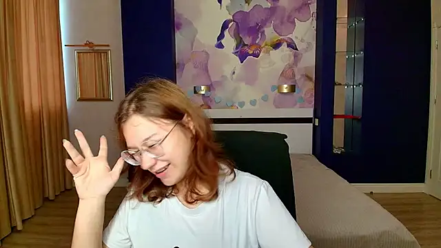 AngelinaLow online show from 11/13/25, 12:26