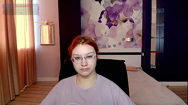 AngelinaLow online show from 12/19/25, 12:23