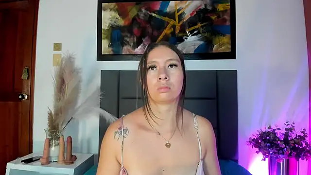 BeckyVidal online show from 12/16/25, 05:51