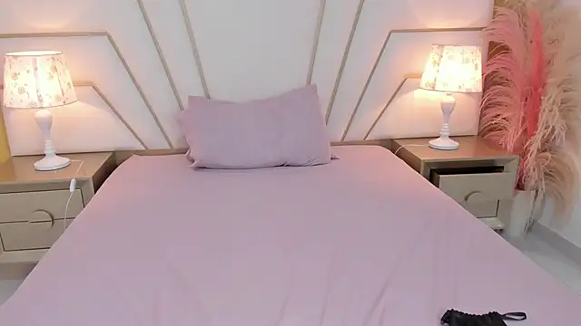 Amara Sinclair online show from 03/19/25, 10:53