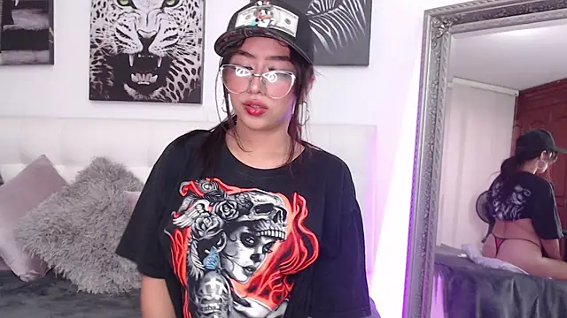 Snapshot of sophie-carter chatting on 03/22/25, 07:31 sophie-carter online show from 03/22/25, 07:31