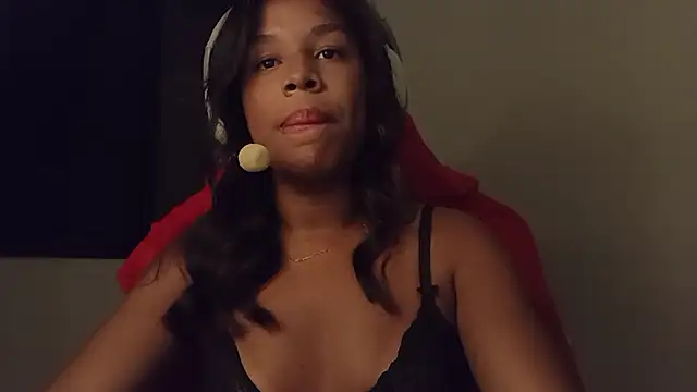 cammydebora online show from 10/03/25, 12:40