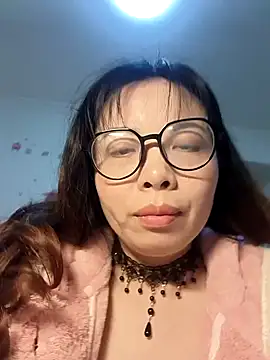 Snapshot of aa520uv chatting on 03/15/25, 08:26 aa520uv online show from 03/15/25, 08:26