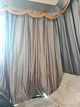 Snapshot of aa520uv chatting on 03/22/25, 04:35 aa520uv online show from 03/22/25, 04:35