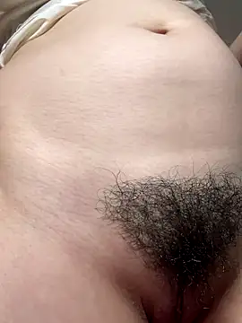 Snapshot of aa520uv chatting on 09/15/25, 03:34 aa520uv online show from 09/15/25, 03:34