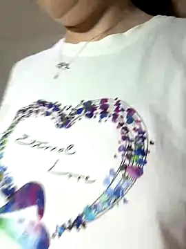 Snapshot of aa520uv chatting on 09/27/25, 12:48 aa520uv online show from 09/27/25, 12:48