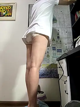 Snapshot of aa520uv chatting on 11/05/25, 04:18 aa520uv online show from 11/05/25, 04:18