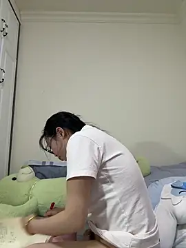 aa520uv online show from 12/16/25, 03:50