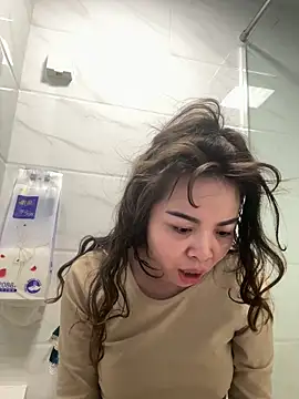 aa520uv online show from 02/26/26, 02:43