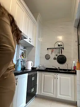 aa520uv online show from 04/09/26, 02:44