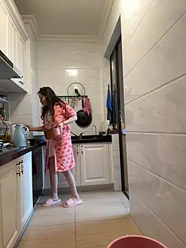 aa520uv online show from 04/22/26, 02:58