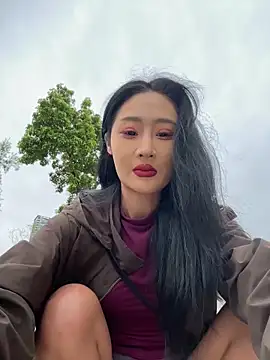 linger-23 online show from 10/23/25, 06:02