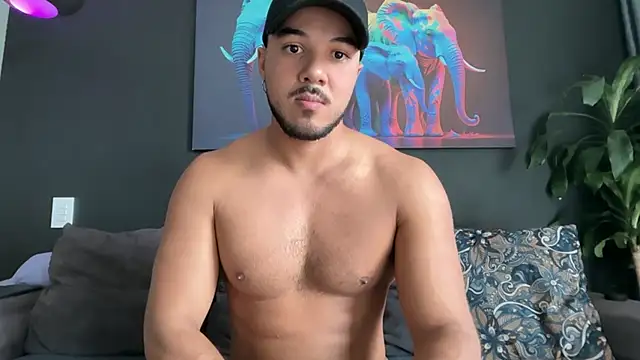 Snapshot of highlatin_guysoficial chatting on 05/12/26, 04:04 highlatin guysoficial online show from 05/12/26, 04:04