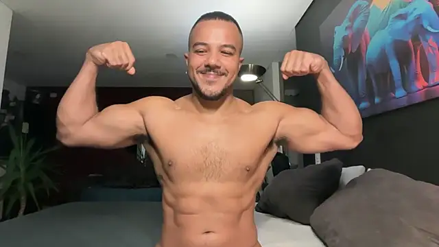 Snapshot of highlatin_guysoficial chatting on 06/20/26, 09:45 highlatin guysoficial online show from 06/20/26, 09:45