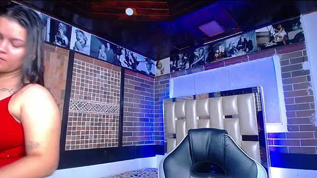 kriss sweetboobs10 online show from 09/25/25, 12:31