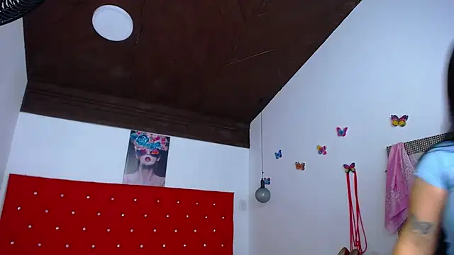 kriss sweetboobs10 online show from 10/30/25, 12:39