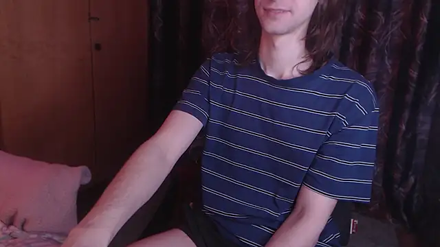 Snapshot of Your_Horny_Friends chatting on 03/16/25, 09:58 Your Horny Friends online show from 03/16/25, 09:58