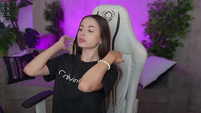 Nikol Dream  online show from 09/13/25, 04:18