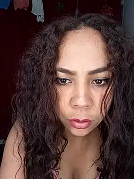 Snapshot of Zafiiiro_ chatting on 03/15/25, 03:07 Zafiiiro online show from 03/15/25, 03:07