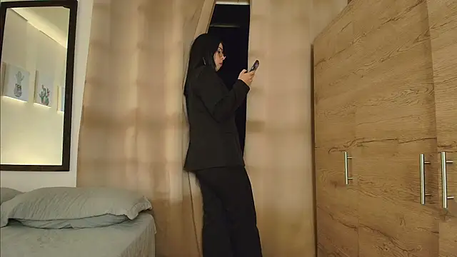 pleasurecompany3 online show from 04/06/26, 03:37