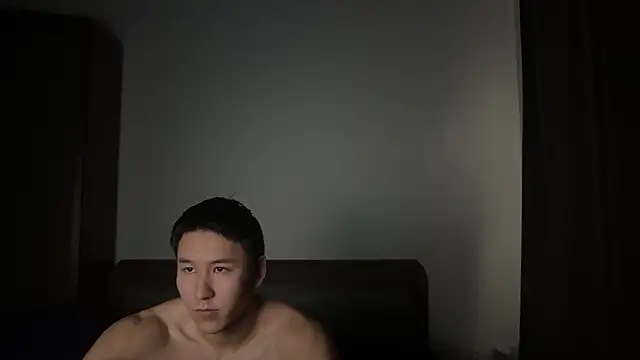 Snapshot of aliktasty chatting on 03/15/25, 01:29 aliktasty online show from 03/15/25, 01:29