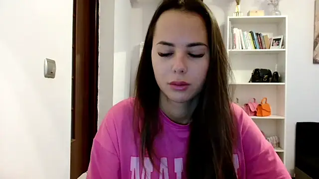 Snapshot of MayaJoy24 chatting on 09/14/25, 06:23 MayaJoy24 online show from 09/14/25, 06:23