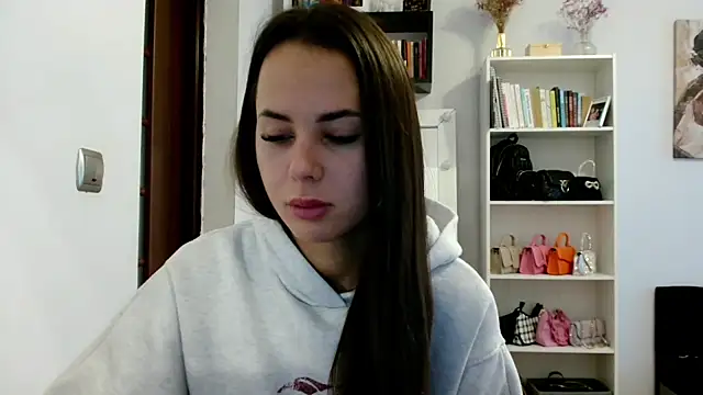 Snapshot of MayaJoy24 chatting on 10/08/25, 06:44 MayaJoy24 online show from 10/08/25, 06:44