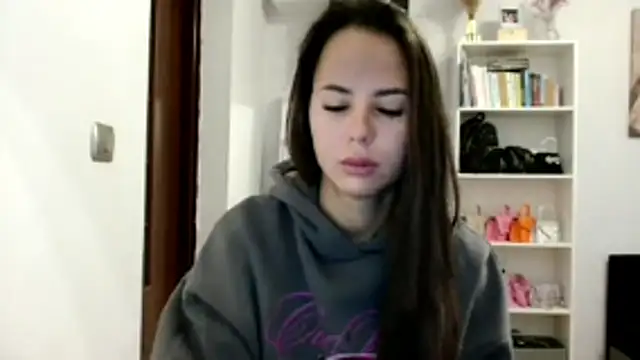 Snapshot of MayaJoy24 chatting on 10/16/25, 07:20 MayaJoy24 online show from 10/16/25, 07:20