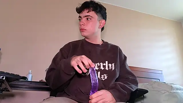 lukeboyce33 online show from 09/16/25, 01:56