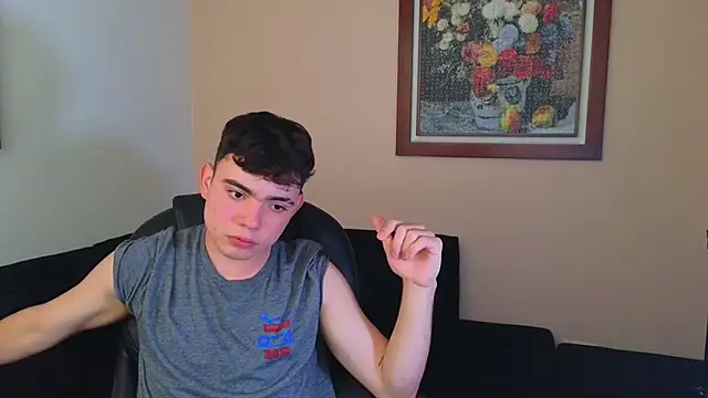 lukeboyce33 online show from 09/19/25, 08:53