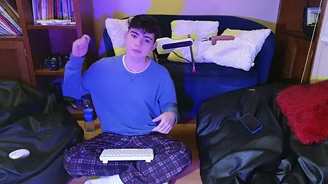 lukeboyce33 online show from 01/07/26, 02:25