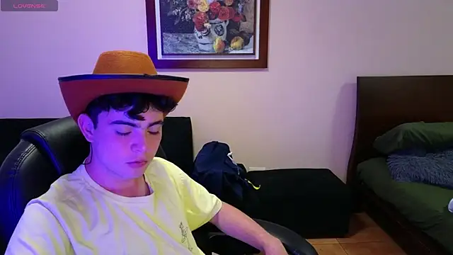 lukeboyce33 online show from 02/10/26, 11:31