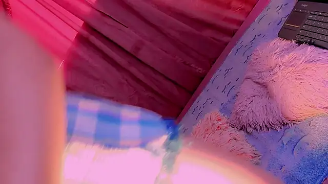 Mariana-ofc online show from 09/24/25, 12:08